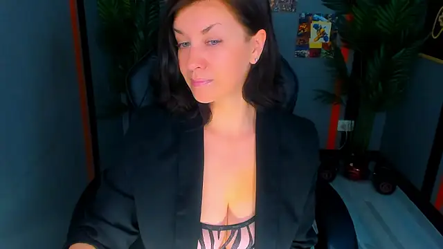 AnaMills Chat XXX in diretta