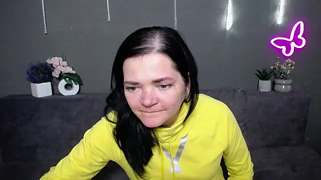 Chat XXX en directo de LauraFinn