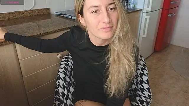 Lunamix's Live XXX Chat