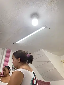 XXX chat uživo modela Rossestoner