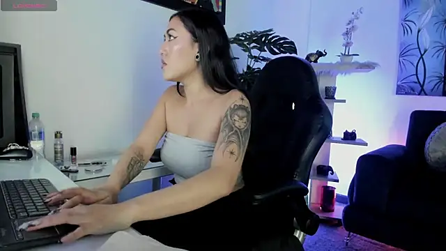 BaphyBaby Live XXX-Chat