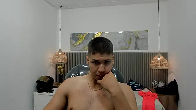AlessandroFranco webcam show