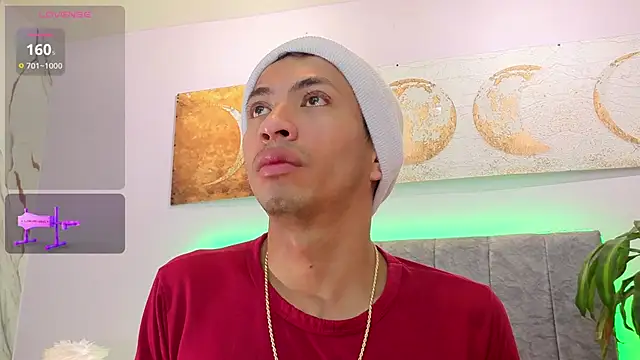 Luchoplayboy Live XXX Chat