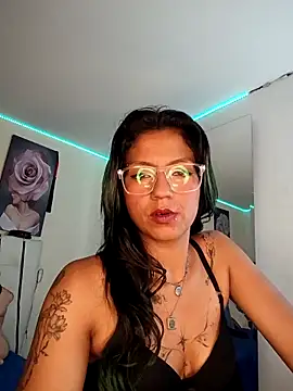 SamathaMay 现场XXX聊天