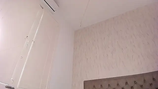 Sienna_brunette live XXX chat