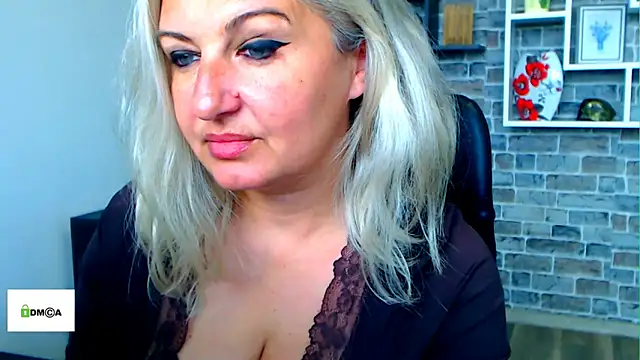 angel_devil_milf: онлайн-секс-чат