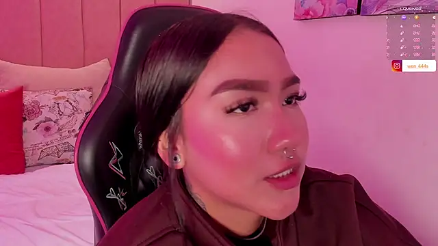 ween_sheng_'s Live XXX Chat