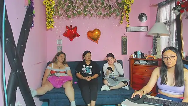 lesbiancuple's Live XXX Chat