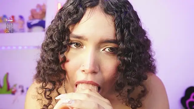 EloiseSweetxx's Live XXX Chat