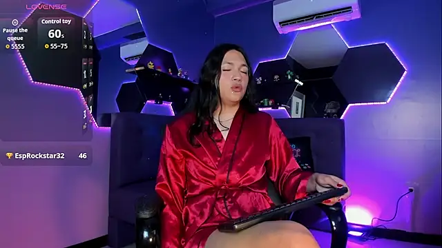 Rubii_Cutee Chat XXX live