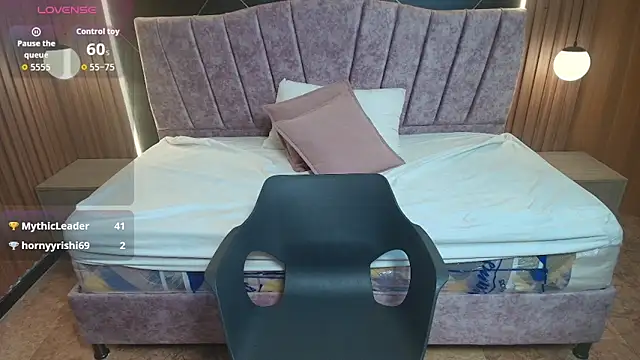 MoriahStorm's Live XXX Chat