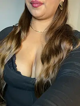 Chat XXX en directo de Zeynep-Lahsen