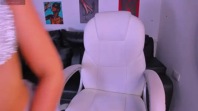 koraline_333: онлайн-секс-чат