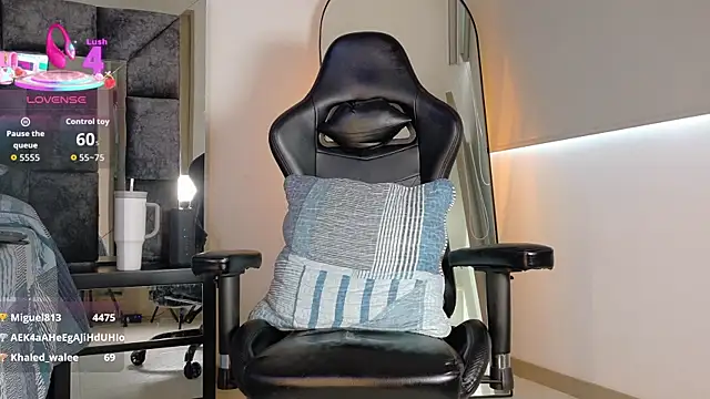 johnjaguar1_ Chat XXX in diretta