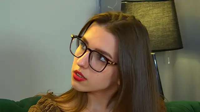 AliceAtkins Adlı Modelin Canlı XXX Sohbeti