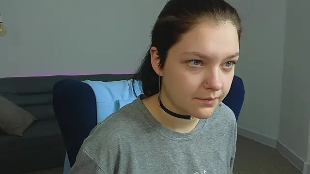 DeliaEffy: απευθείας συνομιλία ΧΧΧ