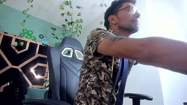 JHON_MASTER24 Webcam Show