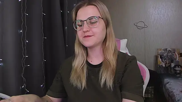 MissBrightShine: онлайн-секс-чат