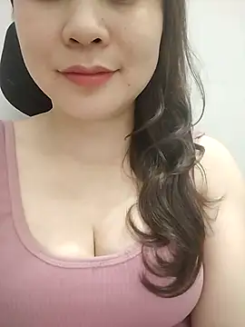 Chat XXX en directo de Cogai-nhutnhat