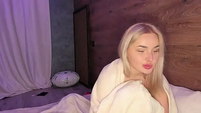 AmmyLuu Pertunjukan Webcam