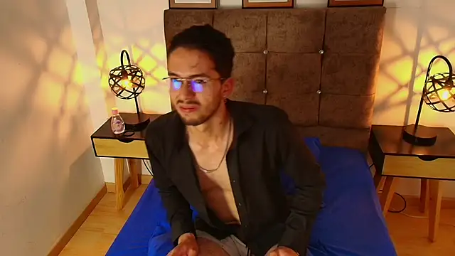 Show de Kendy_Lians na webcam