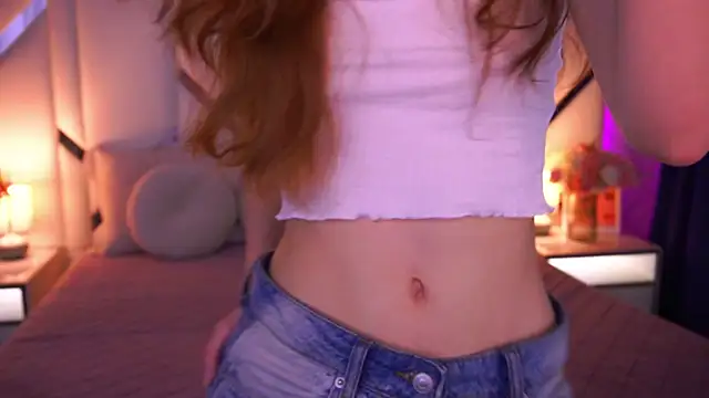 Chatroom XXX en direct de CuteeFoxy