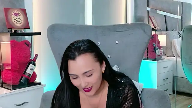 Chat XXX en directo de Evangeline_Taylorr