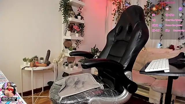 Chatroom XXX en direct de karol_elegance_