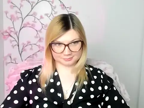 Chatroom XXX en direct de Lola_moree