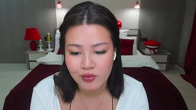 Онлайн чат XXX Brunette_Charm