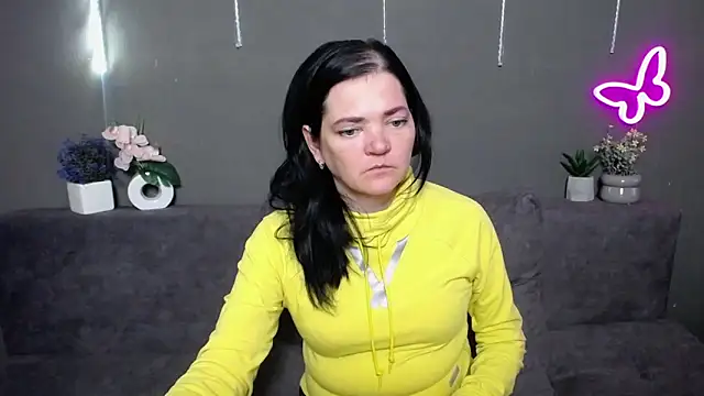 LauraFinn: απευθείας συνομιλία ΧΧΧ