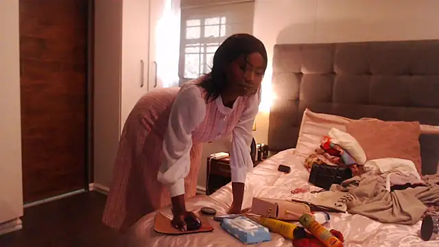 Chatroom XXX en direct de Candykitty01