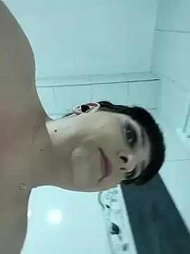 EmmaKrosss Webcam show