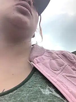 Chat +18 de Mariana-94 ao vivo