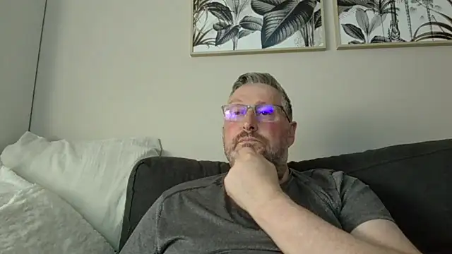 doudou310 – Naživo XXX chat