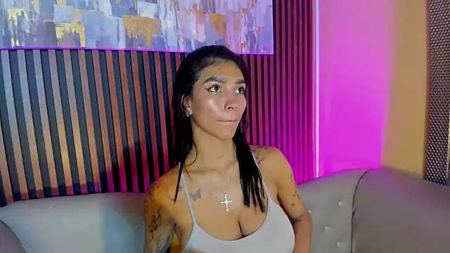 LauraAristizabal 라이브 XXX 채팅