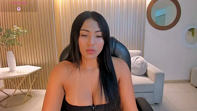 Chat +18 de NatalieLewis ao vivo