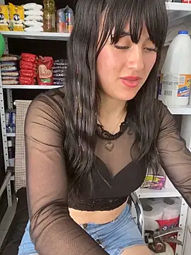 แชท XXX สดของ emily_pink18