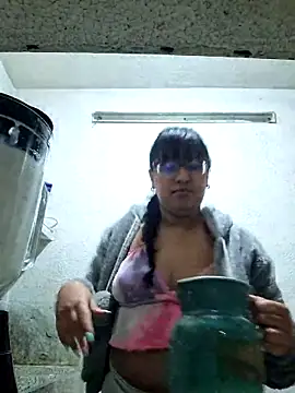 Chat +18 de ZaidaWet ao vivo