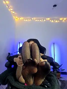 Sarasavage: онлайн-секс-чат