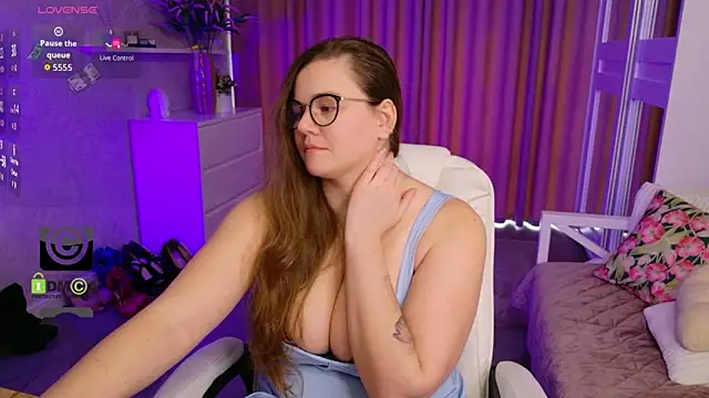 KellyKleinen Live XXX chat