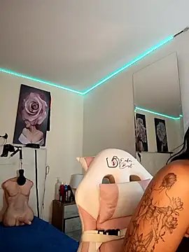 دردشة SamathaMay الجنسية المباشرة