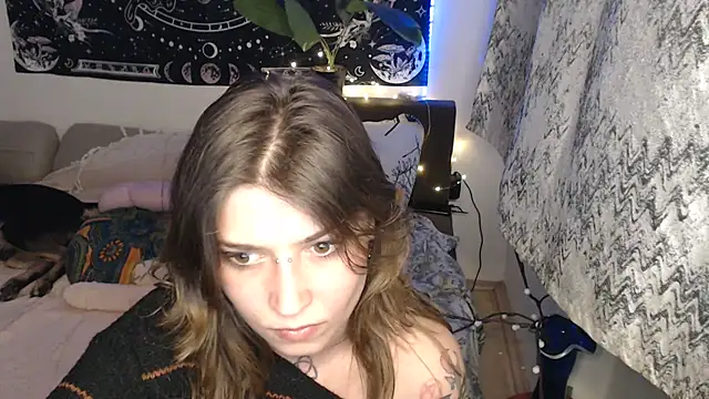 Czat XXX na żywo – AlienforTwenty