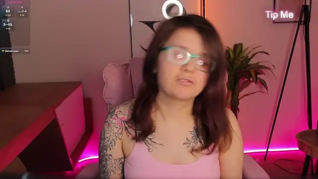 Czat XXX na żywo – Ariell_Mini