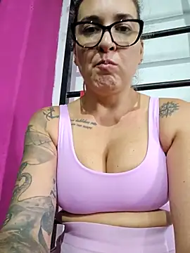 bellafortune51 live XXX chat