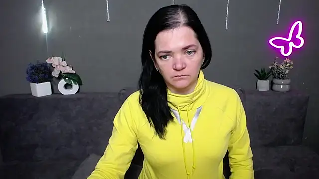 LauraFinn Chat XXX in diretta