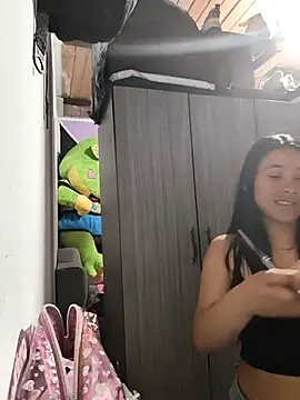 XXX chat uživo modela Alyssa_Noah