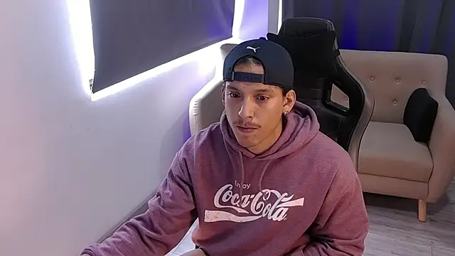 Liam_V: онлайн-секс-чат