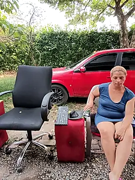 hotandfierylatinos2023 élő XXX-chatje