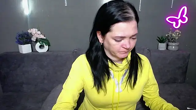 LauraFinn's Live XXX Chat